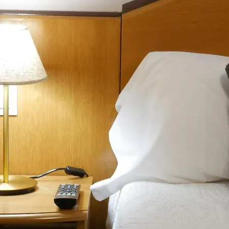 Hotel Hotel Escuela San Cristobal 2*