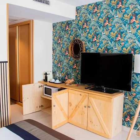 Escuela San Cristobal 2* La Cistérniga