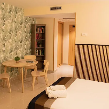 Hotel Hotel Escuela San Cristobal 2*