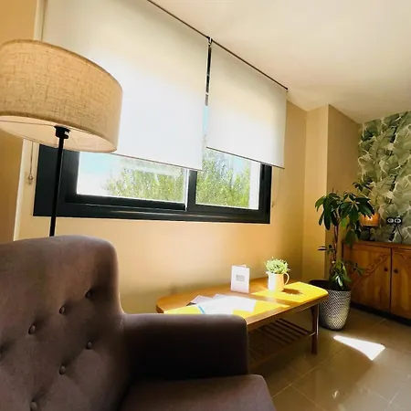 Szálloda Escuela San Cristobal La Cistérniga