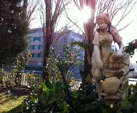 Szálloda Escuela San Cristobal 2*