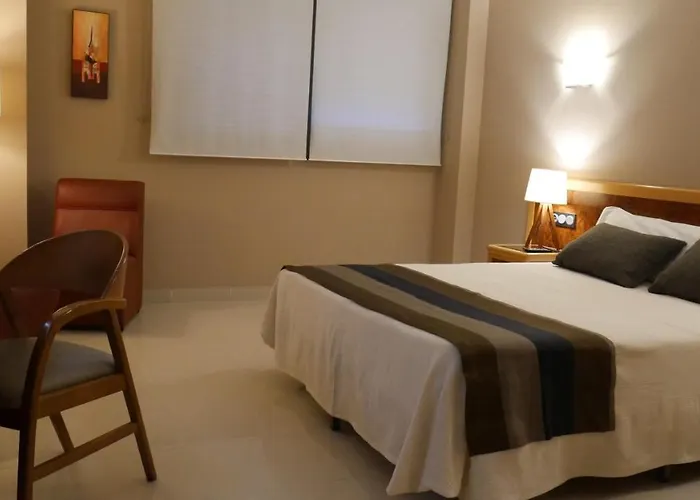 Escuela San Cristobal Hotel