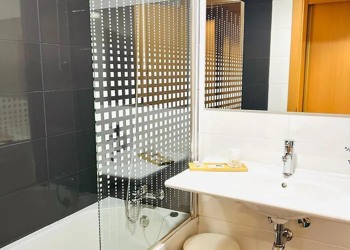 Escuela San Cristobal 2* La Cistérniga